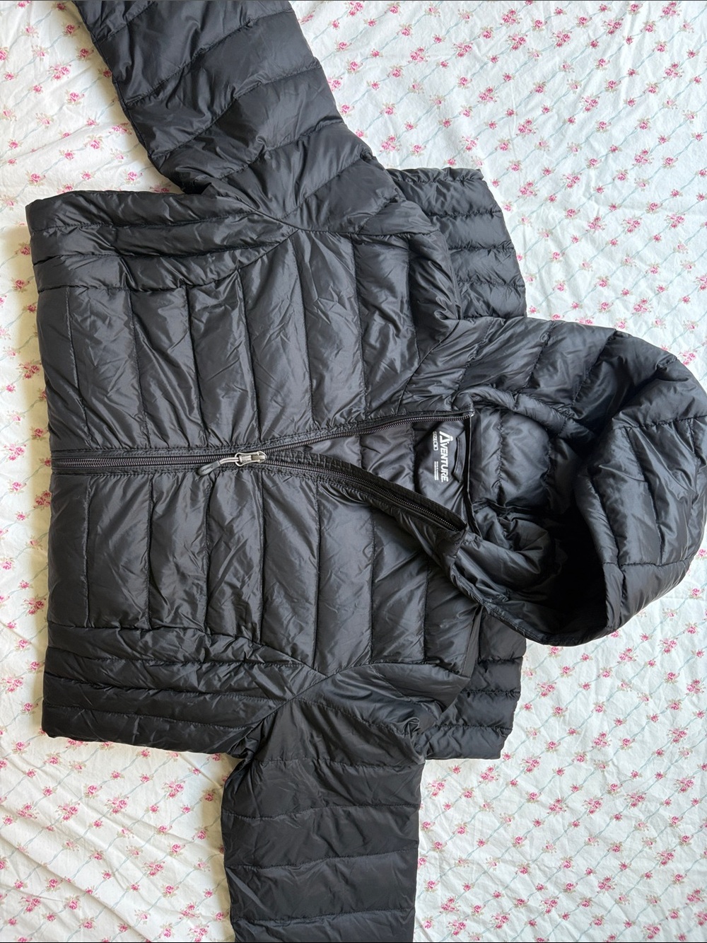 Aventure Black Quilted Hooded Puffer Jacket